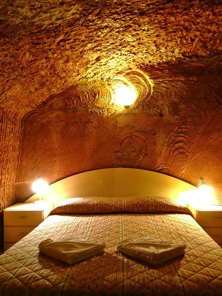 The Lookout Cave Underground Motel Coober Pedy Kültér fotó