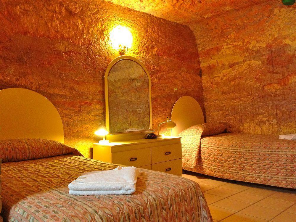 The Lookout Cave Underground Motel Coober Pedy Kültér fotó
