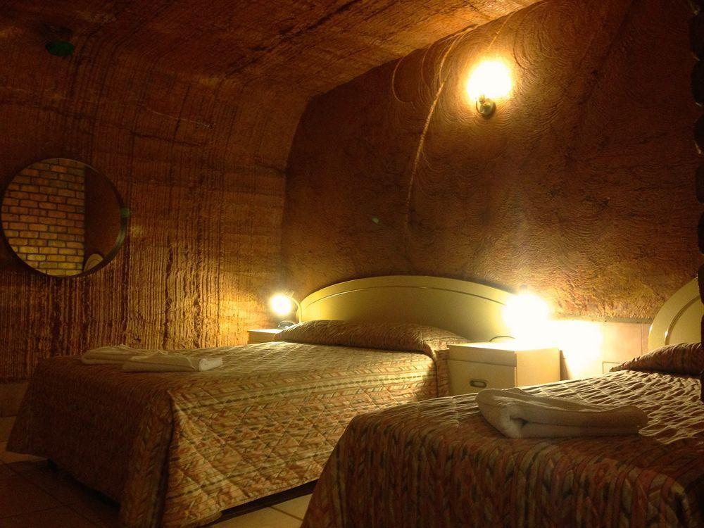 The Lookout Cave Underground Motel Coober Pedy Kültér fotó