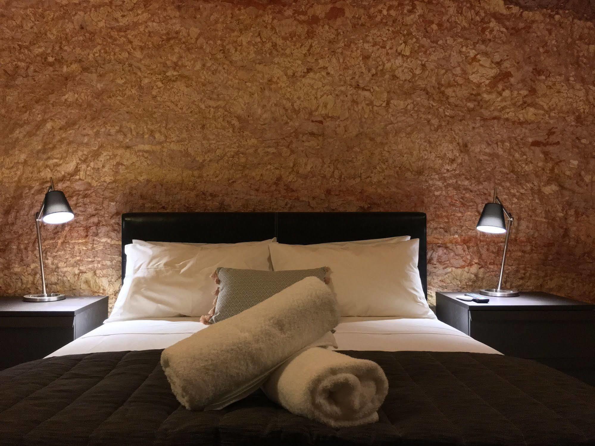 The Lookout Cave Underground Motel Coober Pedy Kültér fotó