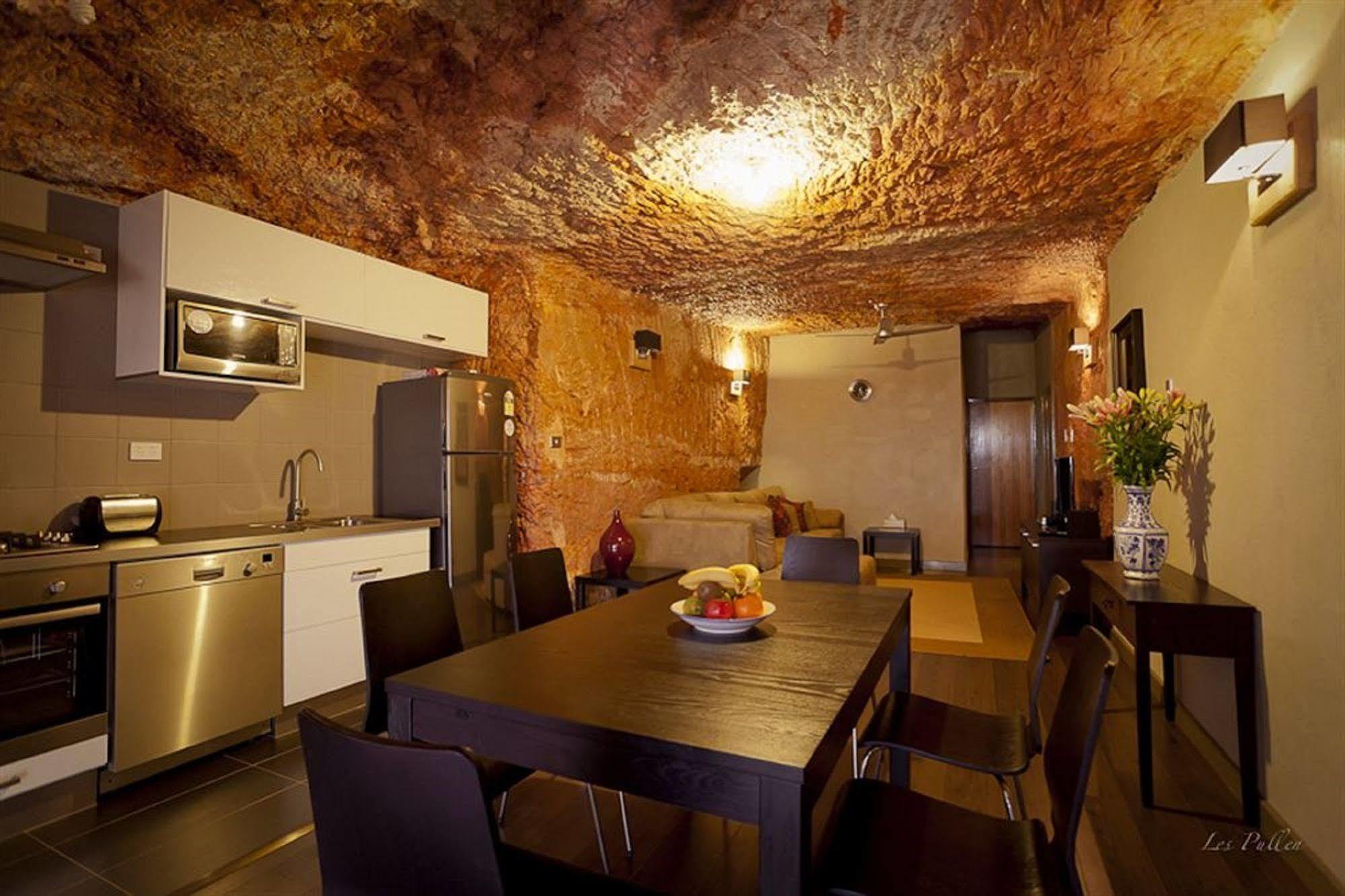The Lookout Cave Underground Motel Coober Pedy Kültér fotó